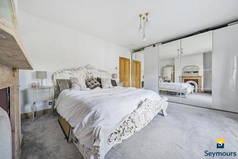 33 Denzil Road, Guildford, GU2 7NQ