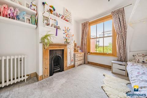 33 Denzil Road, Guildford, GU2 7NQ