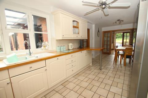 4 bedroom detached house for sale, Norsted Lane, Pratts Bottom, BR6