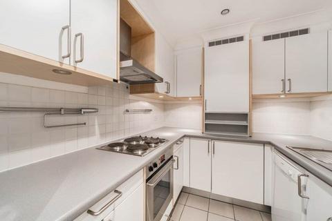 1 bedroom apartment to rent, Tamarind Court, Kensington, W8