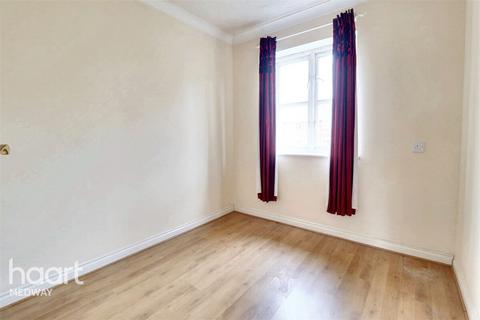 24 Bradfords Close, St Marys Island, Chatham, ME4 3RJ