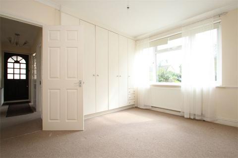 2 bedroom maisonette to rent, Cray Valley Road, Orpington BR5