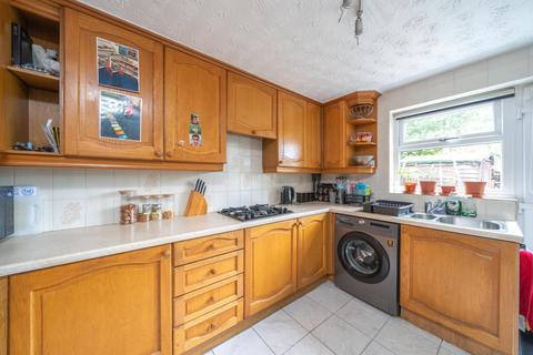 3 bedroom terraced house for sale, Eaglais Way, Macclesfield, SK10 3HR