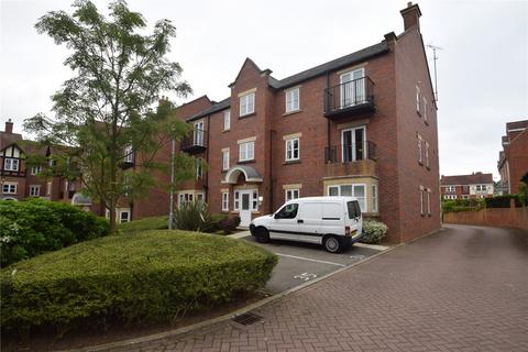 2 bedroom apartment to rent, Fenby Gardens, Scarborough, North Yorkshire, YO12
