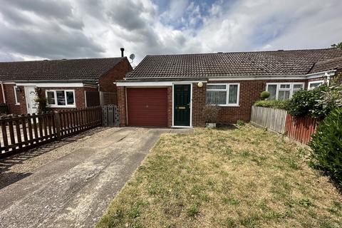 1 bedroom semi-detached bungalow for sale, Laburnum Close, Red Lodge, Bury St. Edmunds, Suffolk