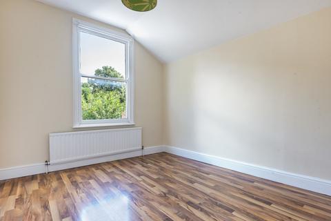 161 Lynton Road, London, SE1 5QX