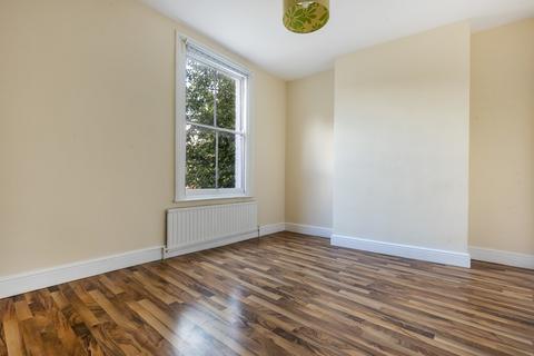 161 Lynton Road, London, SE1 5QX
