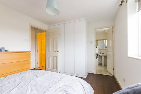 60 Ferguson Close, London, E14 3SH