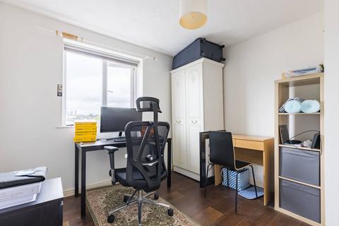 60 Ferguson Close, London, E14 3SH