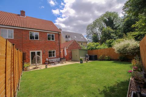 3 bedroom terraced house for sale, Burling Way Burwell