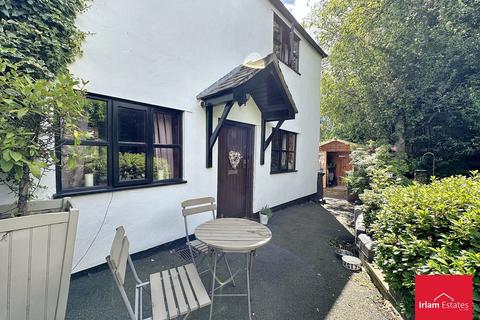 3 bedroom cottage for sale, Roe Green, Worsley, M28