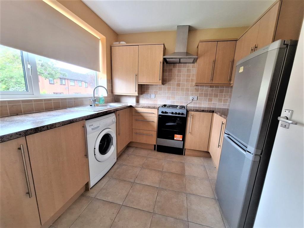 Harvey Clough Road, Norton Lees 2 bed flat to rent £750 pcm (£173 pw)