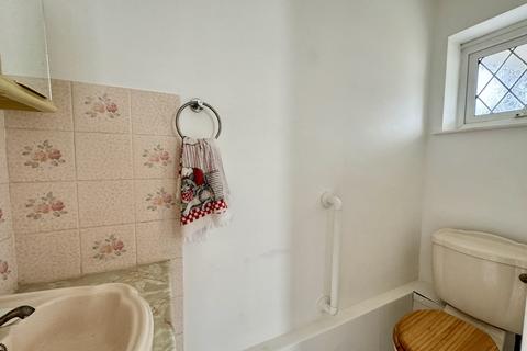 39 Anderida Road, Eastbourne, BN22 0PZ