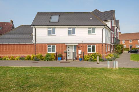 4 bedroom end of terrace house for sale, Rose Walk, Sittingbourne, ME10