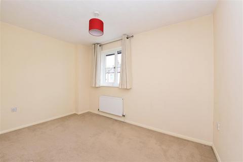 2 bedroom end of terrace house to rent, Standen Road, Southfields