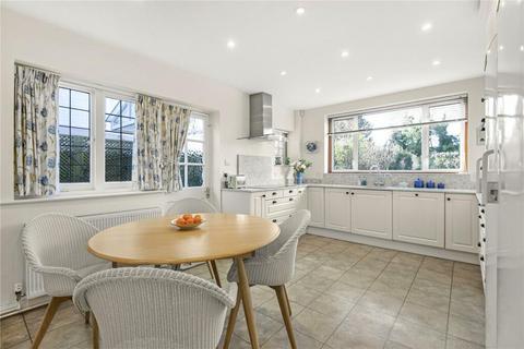 4 bedroom detached house to rent, Haling Park Road, South Croydon, Surrey, CR2