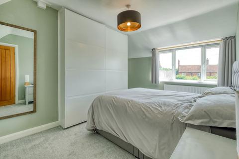 9 Kineton Lane, Hockley Heath, Solihull, B94 6RX