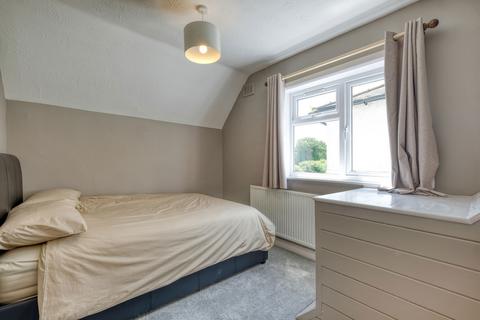 9 Kineton Lane, Hockley Heath, Solihull, B94 6RX