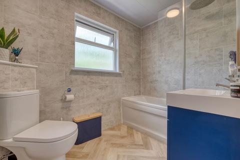 9 Kineton Lane, Hockley Heath, Solihull, B94 6RX