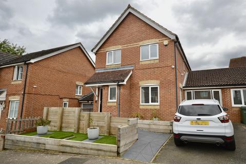 3 bedroom link detached house for sale, Hereford Drive, Braintree, CM7
