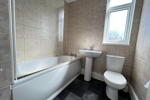 2 bedroom terraced house to rent, West View, Ferryhill, County Durham, DL17