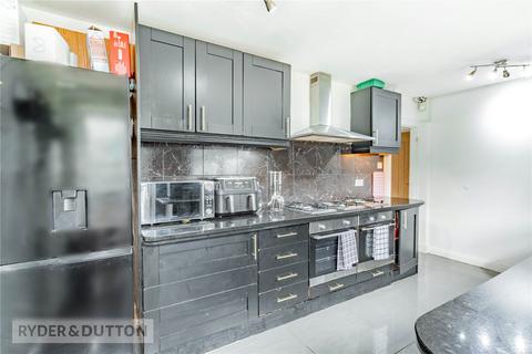 8 Williams Crescent, Chadderton, Oldham, OL9 8BJ