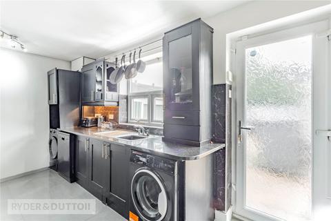 8 Williams Crescent, Chadderton, Oldham, OL9 8BJ