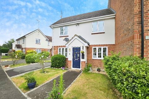 2 bedroom semi-detached house for sale, Magnolia Road, Rochford, SS4