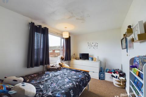 3 bedroom end of terrace house for sale, Somerville Way, Aylesbury, Buckinghamshire