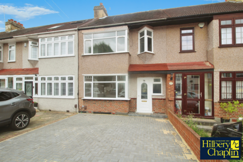 75 Primrose Glen, Hornchurch, RM11 2NL
