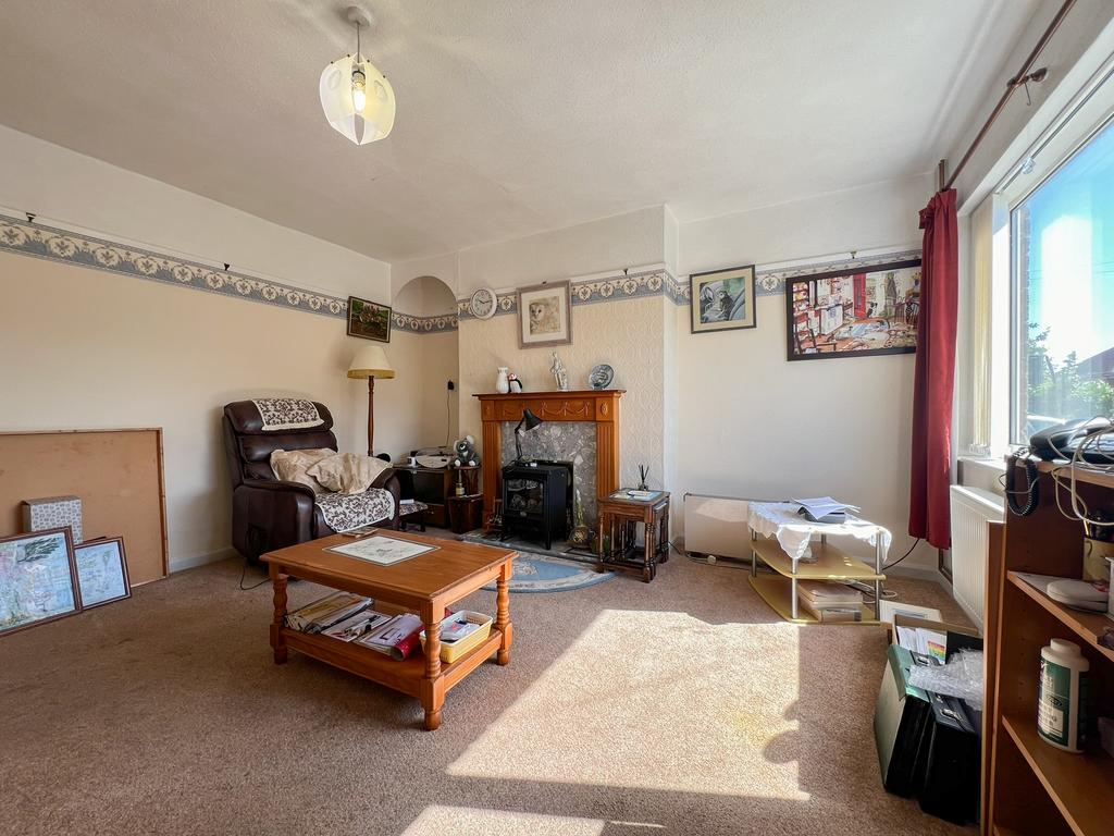 Living room (2)