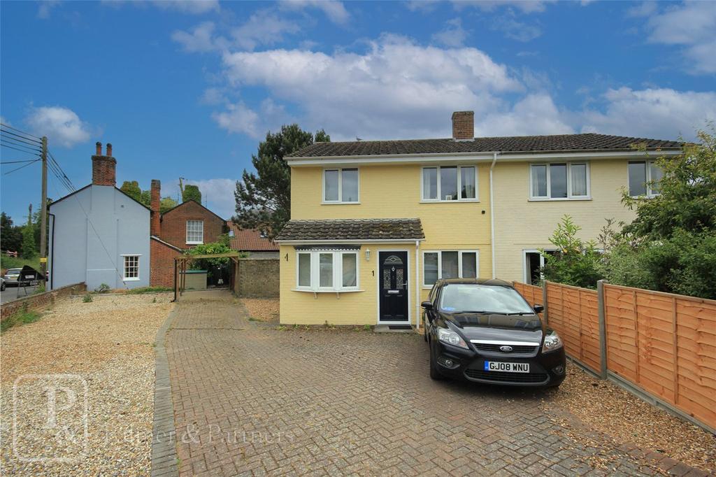 Daking Avenue, Boxford, Suffolk, CO10 3 bed semidetached house to rent