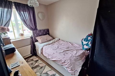 27 Troon Gardens, Luton, LU2 7GB