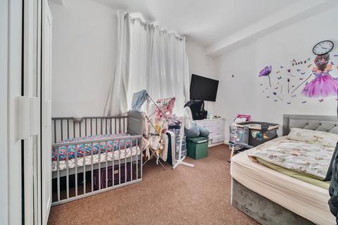 23 Penge Road, London, SE25 4EJ