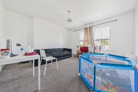 23 Penge Road, London, SE25 4EJ
