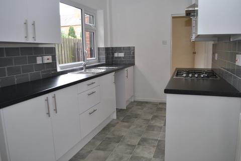 3 bedroom terraced house to rent, Milner Street, Newark, Notts, NG24