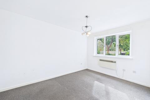 2 bedroom ground floor flat to rent, Stagshaw Drive, Peterborough PE2