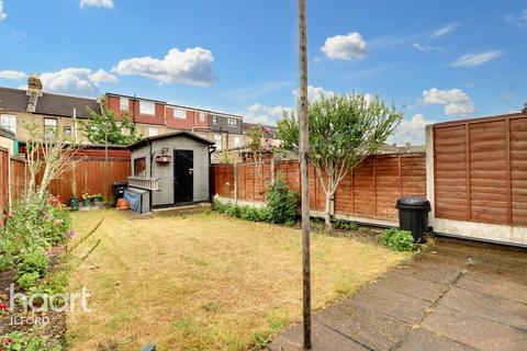 3 bedroom terraced house for sale, Hamilton Road, Ilford