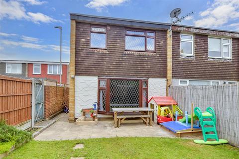 34 Cedar Avenue, Wickford, SS12 9DU