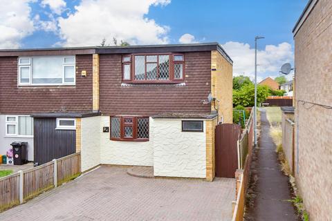 3 bedroom end of terrace house for sale, Cedar Avenue, Wickford, Essex