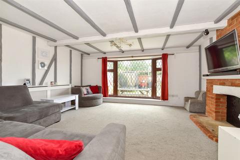 34 Cedar Avenue, Wickford, SS12 9DU