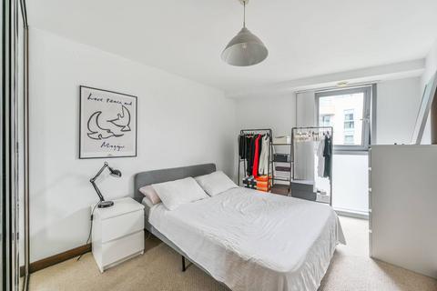 1 bedroom flat to rent, Bridges Court Road, Battersea, London, SW11