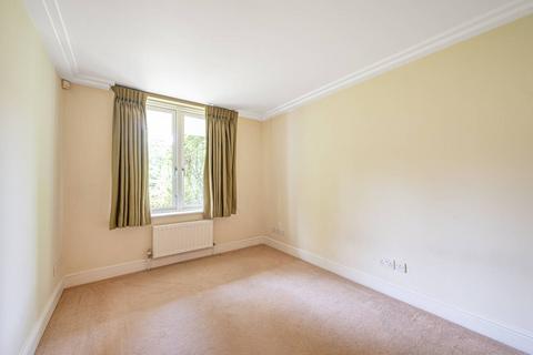 3 bedroom flat to rent, Kidderpore Avenue, Hampstead, London, NW3