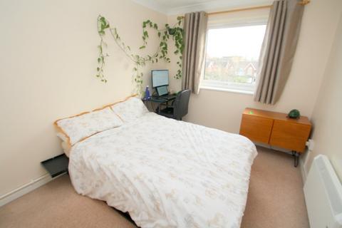 1 bedroom apartment to rent, Gresham Road, Staines-upon-Thames, TW18