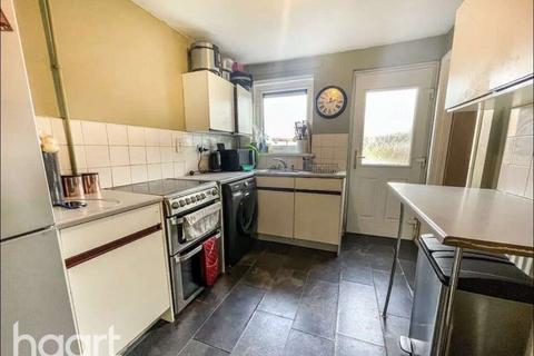 3 bedroom semi-detached house for sale, Fayrhurst Road, Leicester