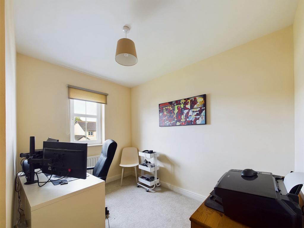 Bedroom 4/Office