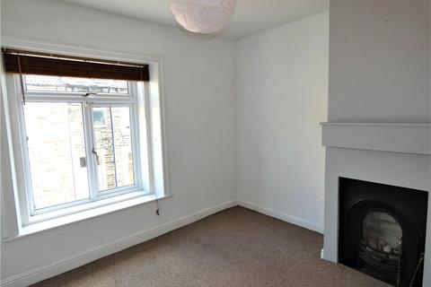 3 bedroom terraced house to rent, Union Street, Birstall, Batley, WF17