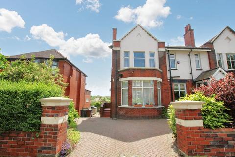 4 bedroom semi-detached house for sale, Glebelands Road, Prestwich, M25