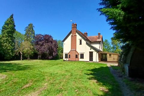 5 bedroom detached house to rent, Russell Green, Wilby IP21