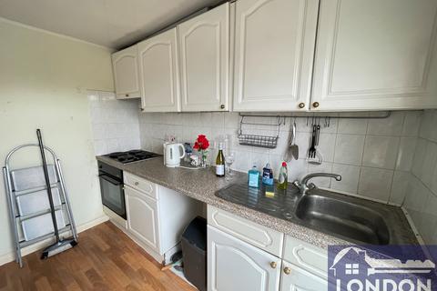 1 bedroom flat to rent, Penywern Road, London SW5